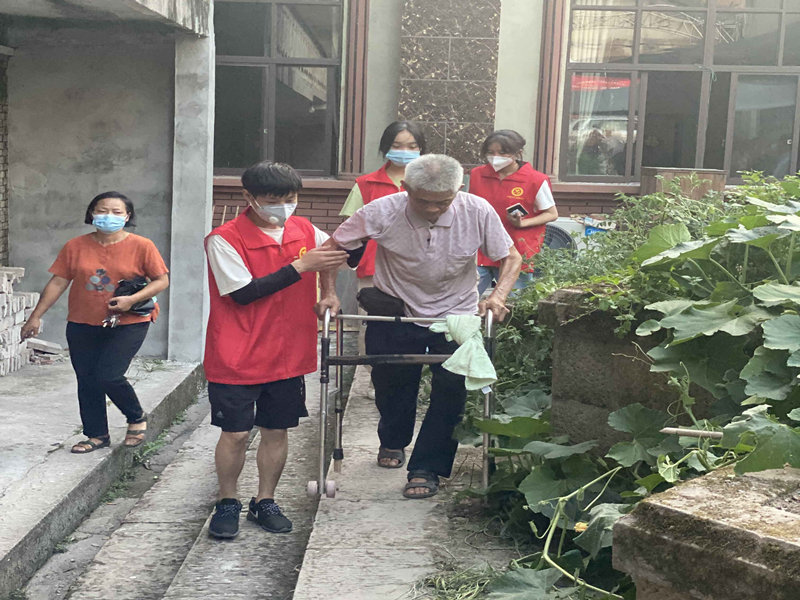 志愿服務(wù)圖片2_副本.jpg